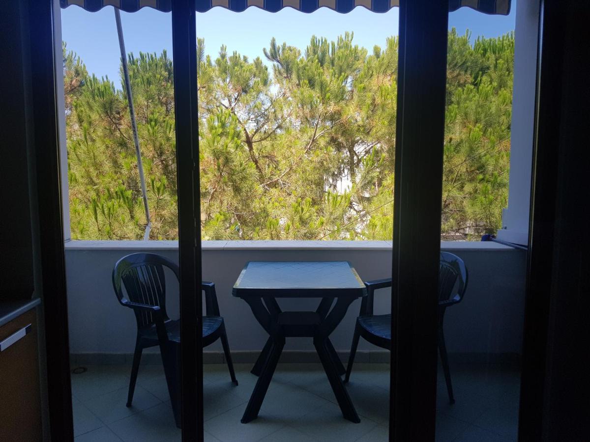 Family Beach 100 Square Metres Apartment Golem  Exterior photo