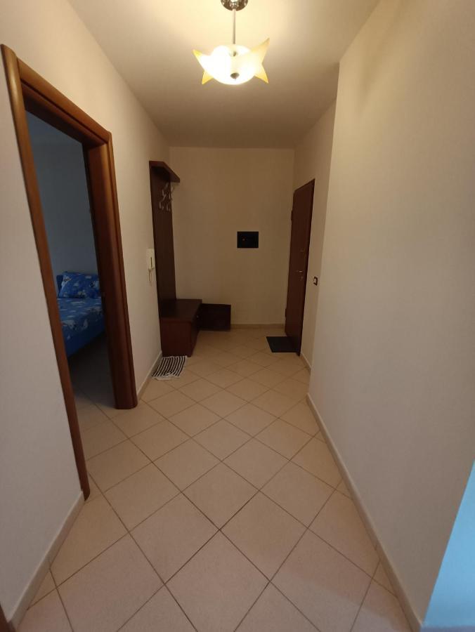 Family Beach 100 Square Metres Apartment Golem  Exterior photo