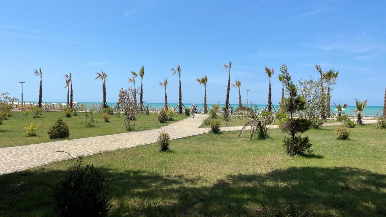 Family Beach 100 Square Metres Apartment Golem  Exterior photo